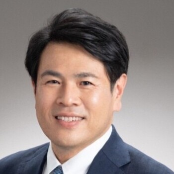 Yasuhisa Watanabe 渡辺 康久