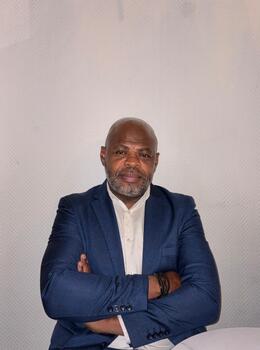 Hubert OTELE ESSOMBA