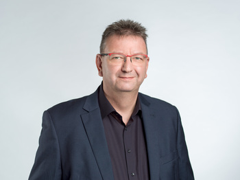 Jens Linaschke