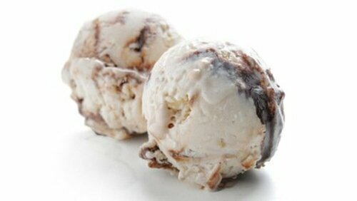 320267 - Crème glacée rocher coco sauce au chocolat et éclats d'amandes 2,5 L / 1,5 kg Ma Très Bonne Glace