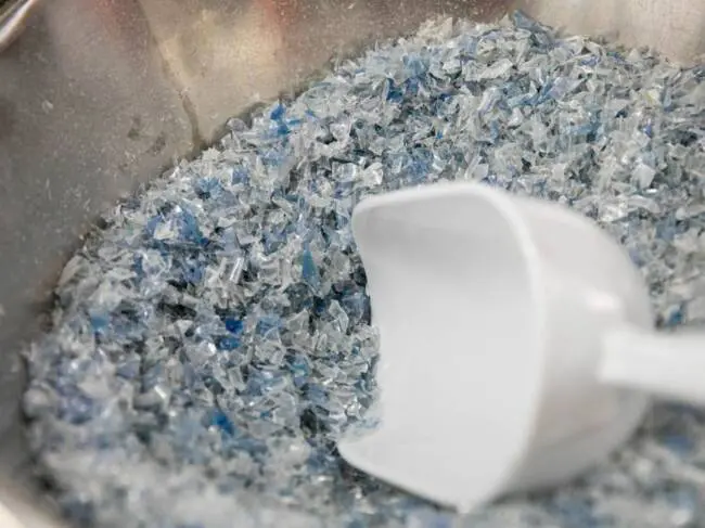 PNP AGENCY : des PLV issues de pots de yaourt recyclés