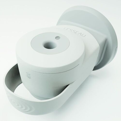 Distributeur manuel de savon solide pour les mains, une innovation mondiale