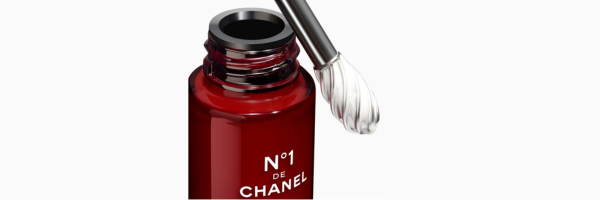 TNT Group: N°1 de Chanel Revitalizing Eye Serum